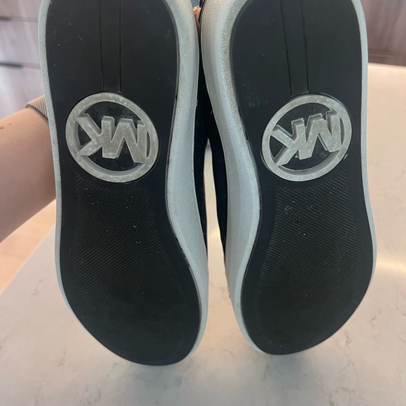 MK sneakers Size 6 - Picture 4 of 4